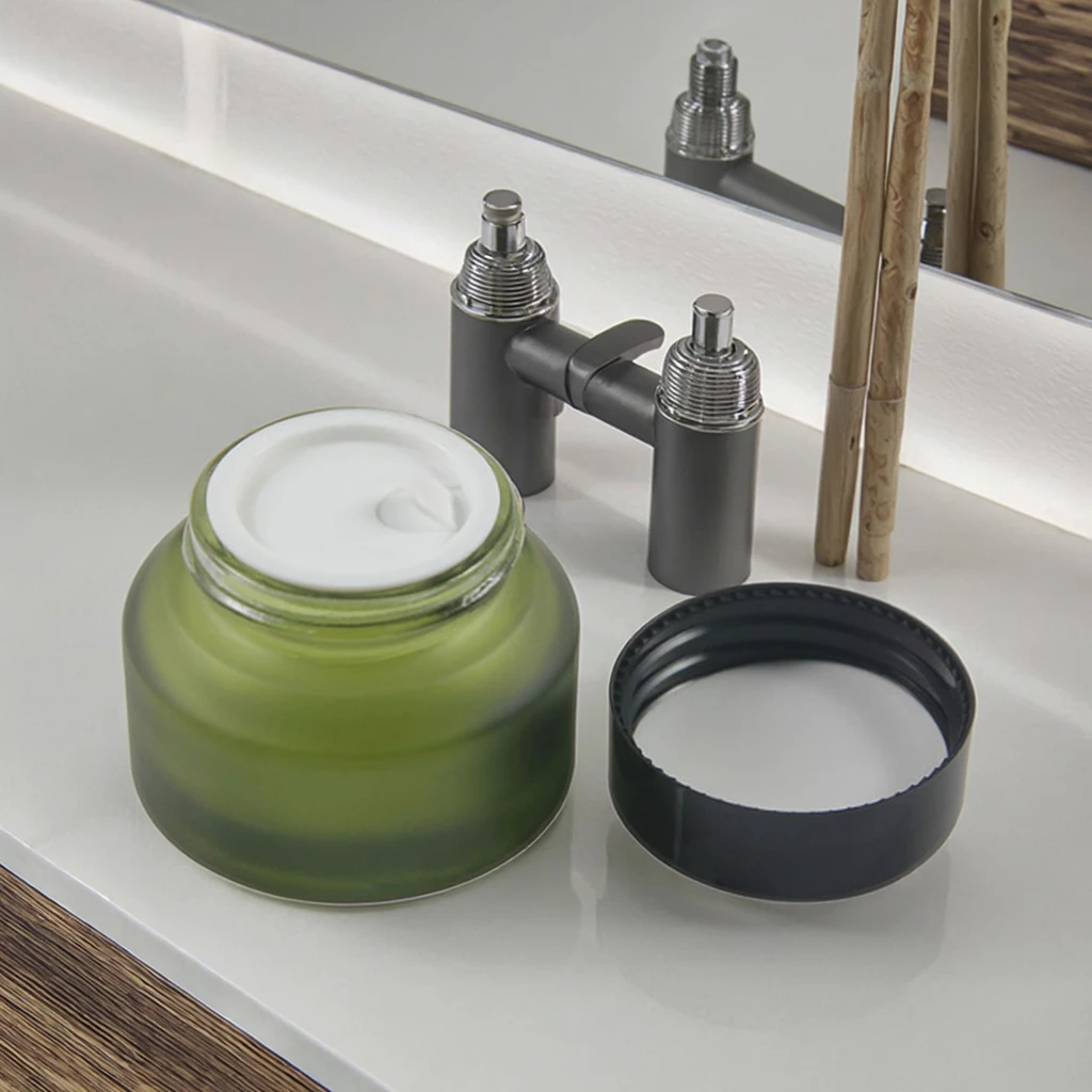 Fuyun 50ml 100ml 10ml 5ml Frosted Glass Cosmetic Bottles Green Slanted Shoulder Dropper Empty Essential Oil Vials