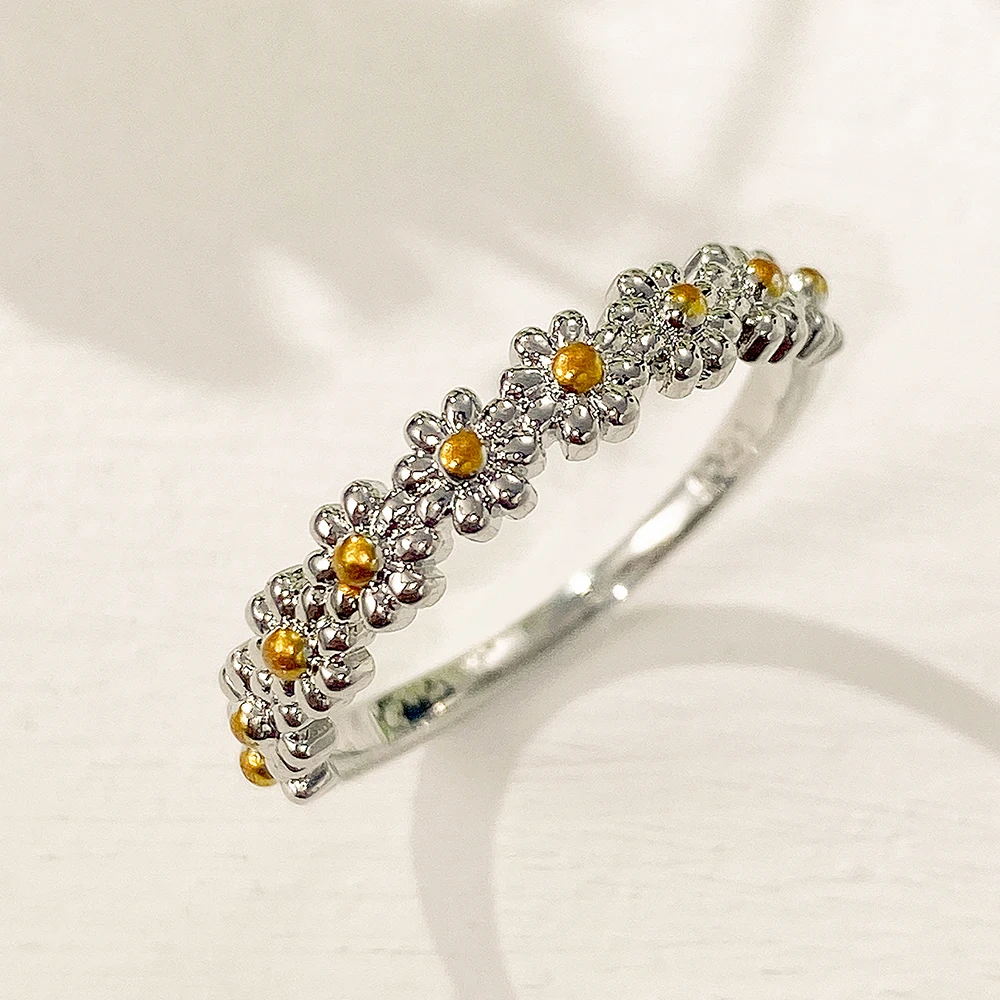 CAOSHI Simple Fashion Women Contracted Hand Jewelry Spot Silver Plated Beautiful Small Daisy Flower Ring