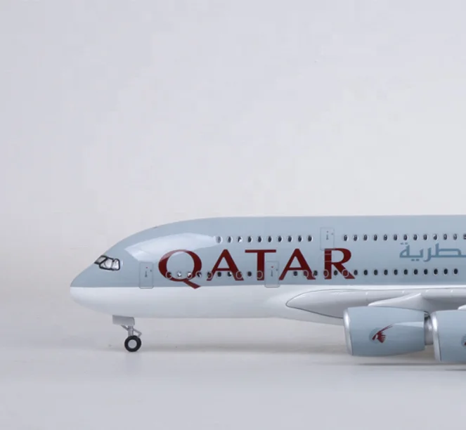 Wholesale Hot Customize Qatar Airways Passenger A380 LED airplane