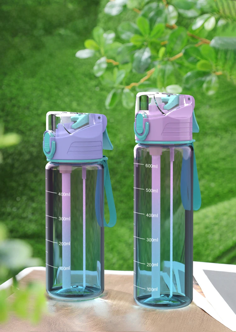 Aohea Various Gradient Colors 650ml Plastic Spray Drinking Cup Portable Mist Climbing Spray Bottles