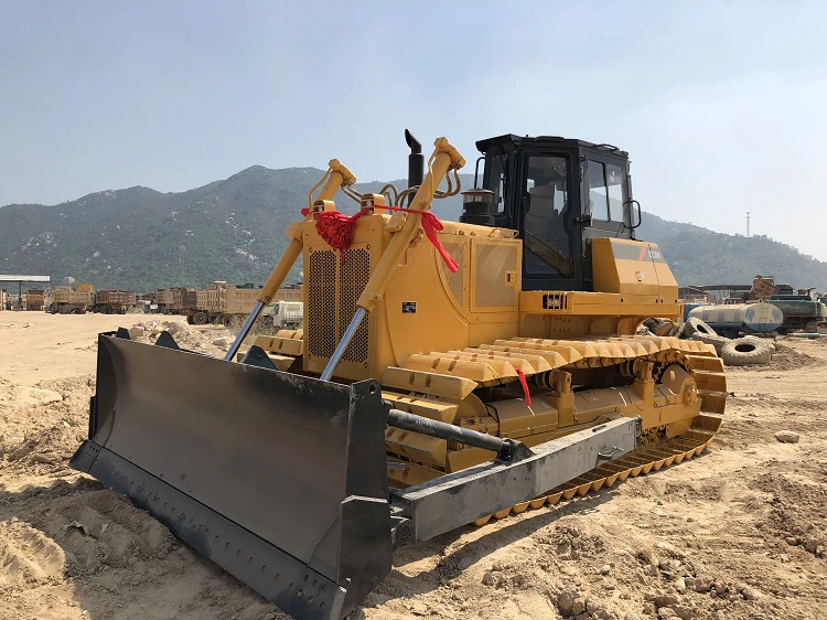 China Top Brand Bulldozer 24ton 230C Dozer with Semi-u Blade