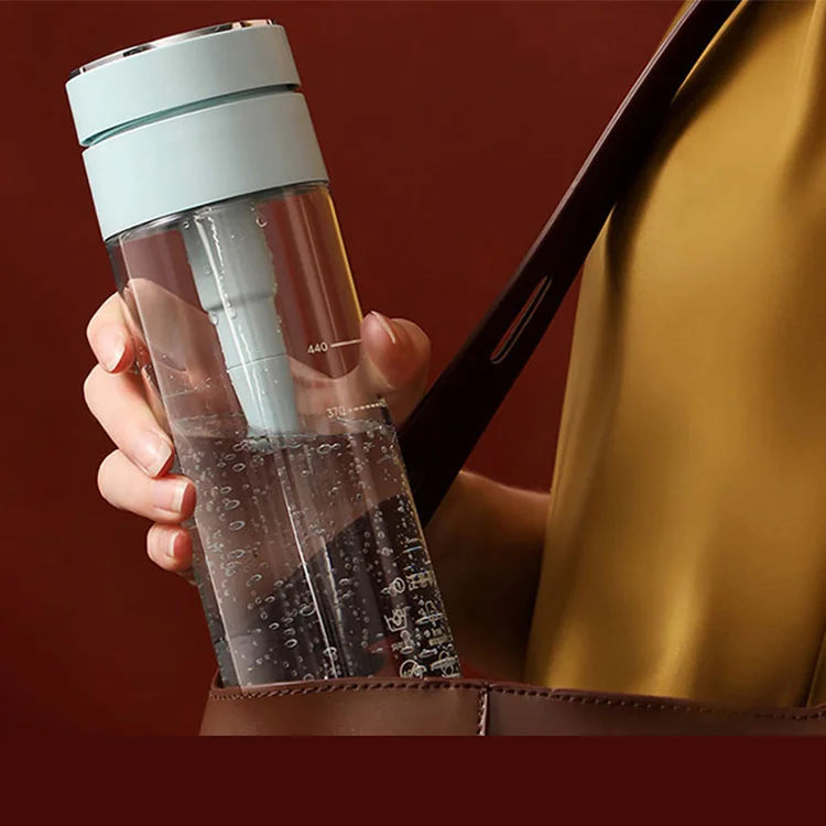 2023 Mini Soda Maker Home Refill Soft Drink Carbonated Portable Soda Water Machine