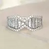 Q493 white gold