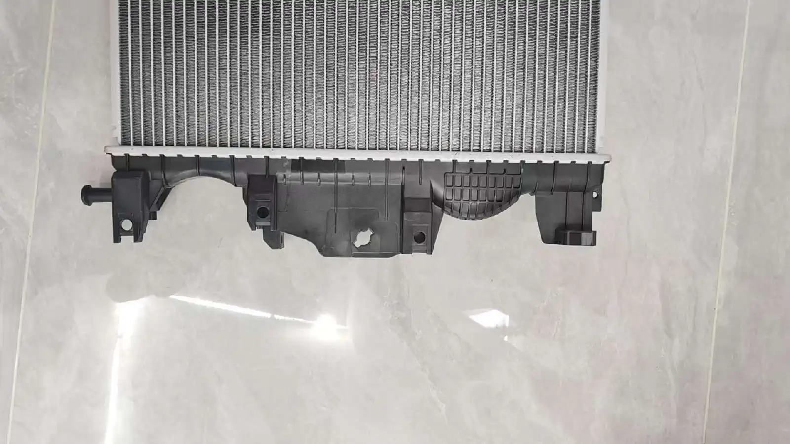 DG938005EA Radiator 26MM Core for Ford Mondeo MK5 S-MAX Galaxy Lincoln... — 2