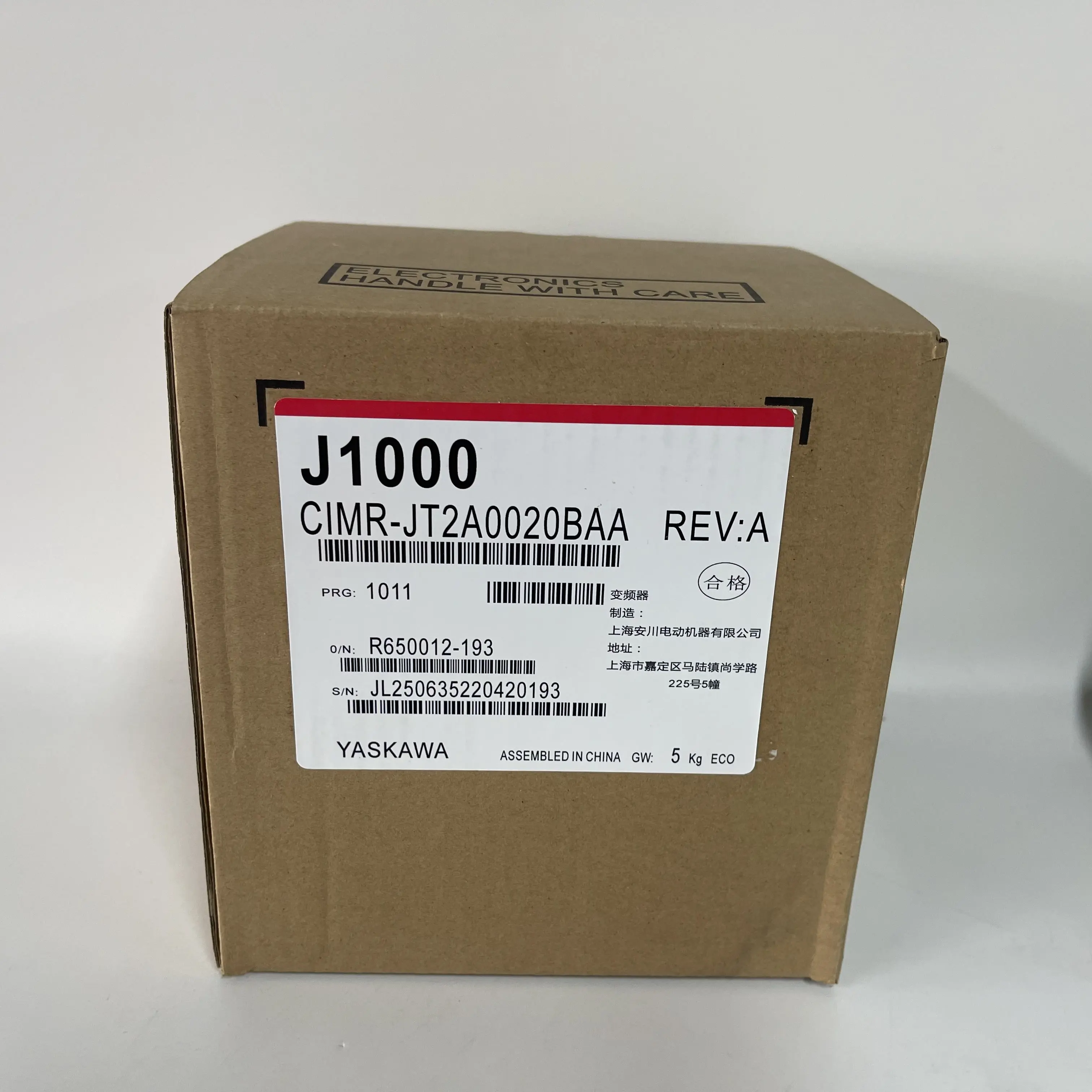 Yaskawa Frequency Converter Inverter CIMR-JT2A0020BAA J1000 series
