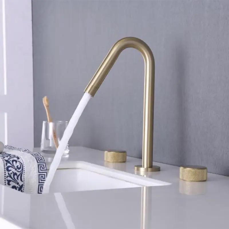 long reach bathtub faucet