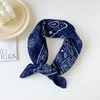 Qm58030-point fleur bleue