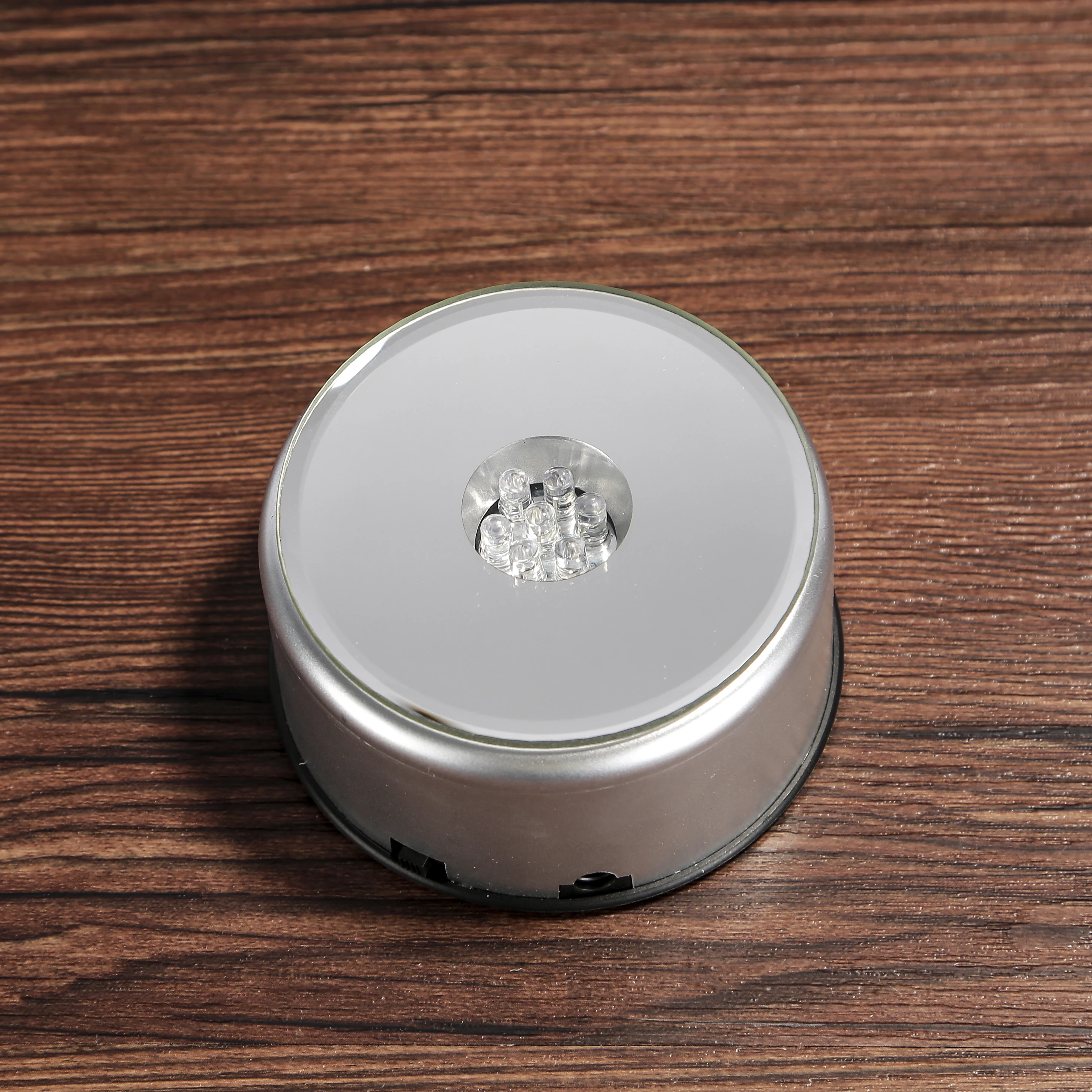 
Оптовая Продажа Мода Вращающийся батарея Powered музыкальный большой светодиодные базы для кристаллов 