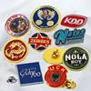 Pin metálico aleatorio como muestra