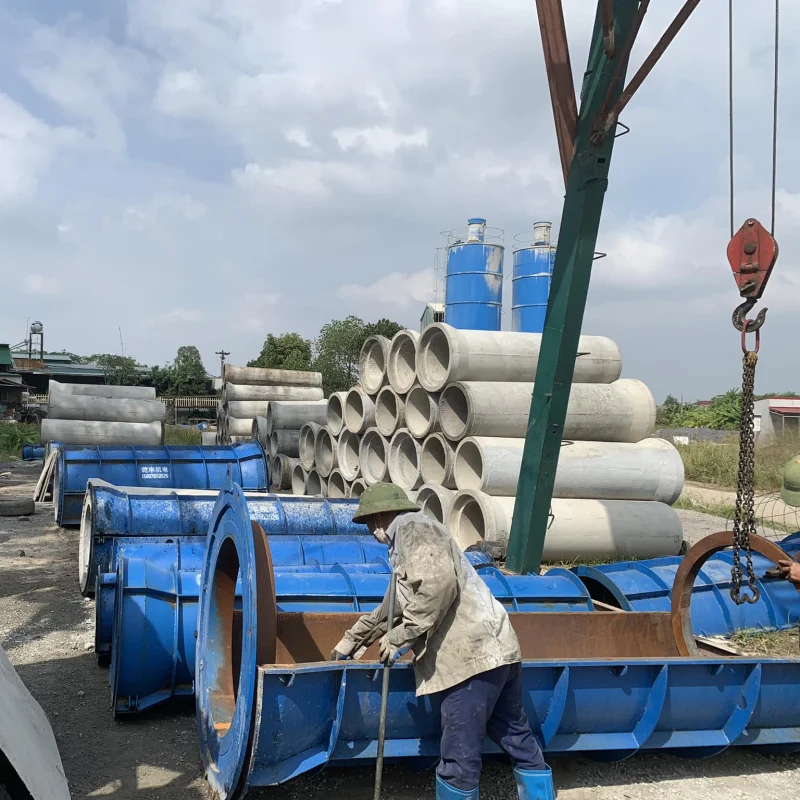 Reinforced Concrete Pipe Production LineCement Pipe Making  Machine Concrete Pipe Mould