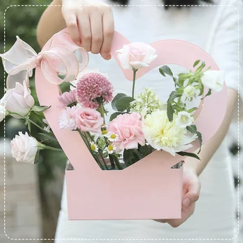Valentine's Day flower handbag Anniversary heart shape hand flower box Flower arrangement box Bouquet packaging carton