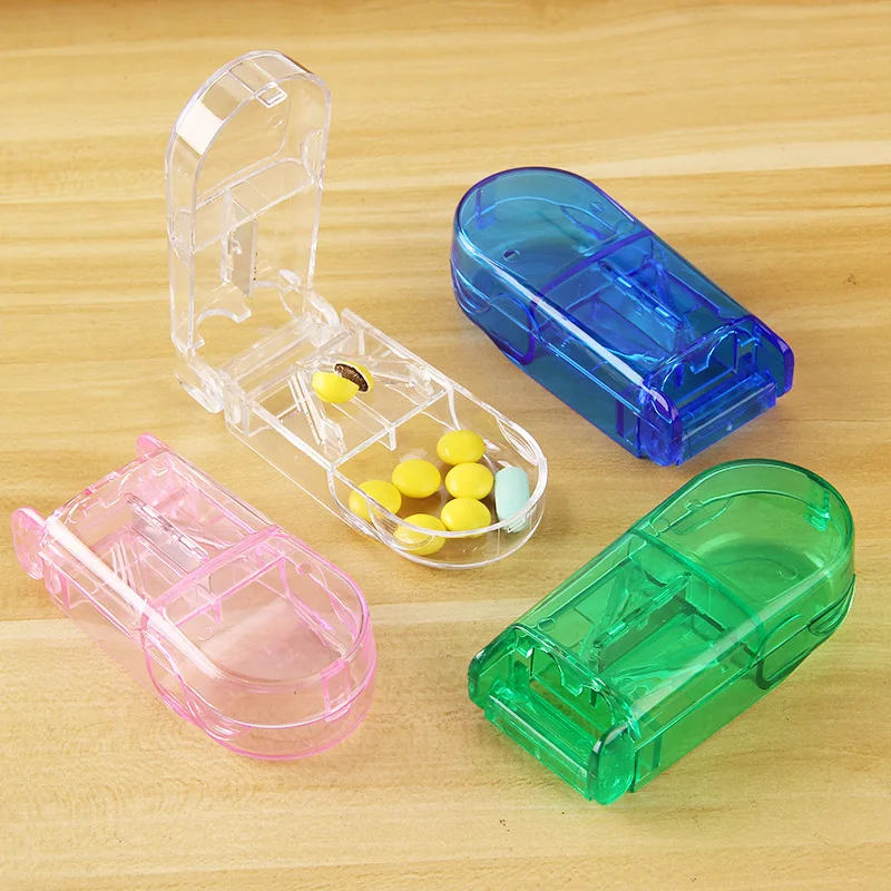 Wholesale Promotional Plastic Tablet Cutter Medicine Portable Pill and Splitter
