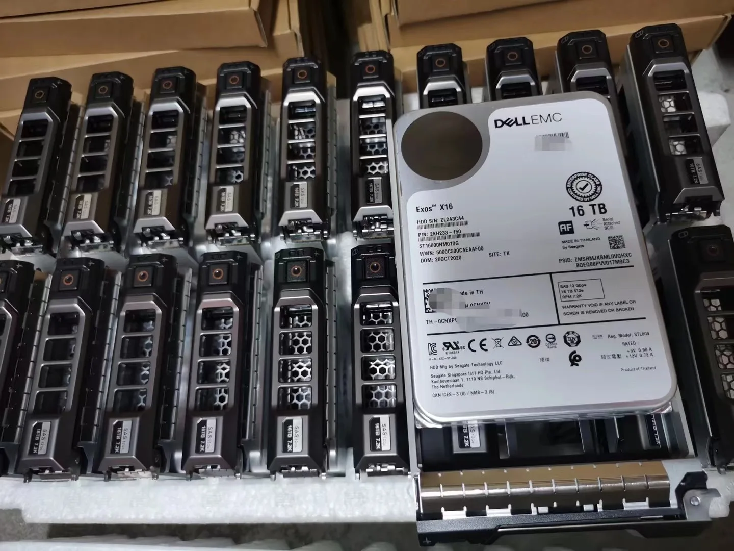 16TB SAS03.jpg