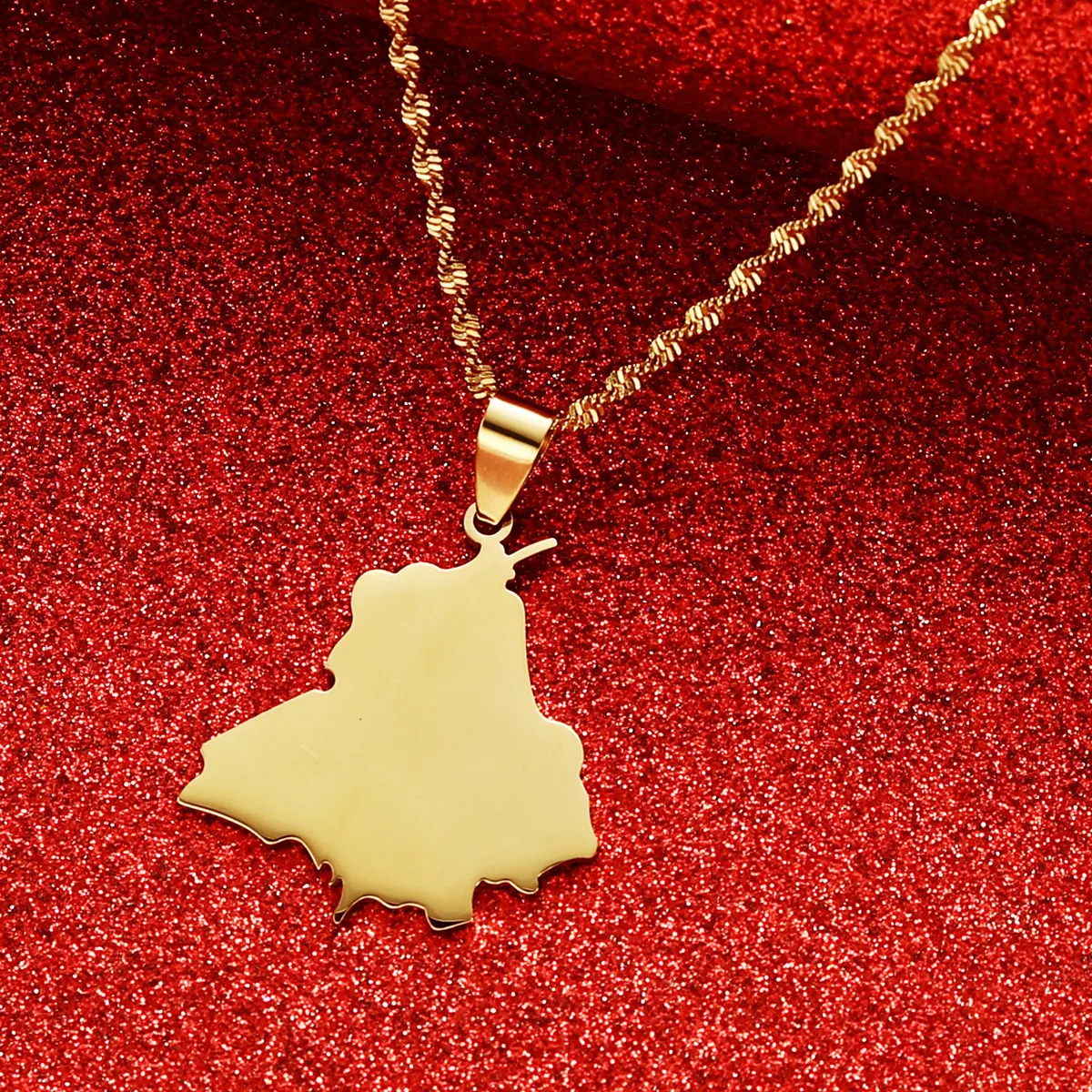 Stainless Steel Colombia Map Pendant Necklace – Gold Plated Colombian Jewelry For Gifts