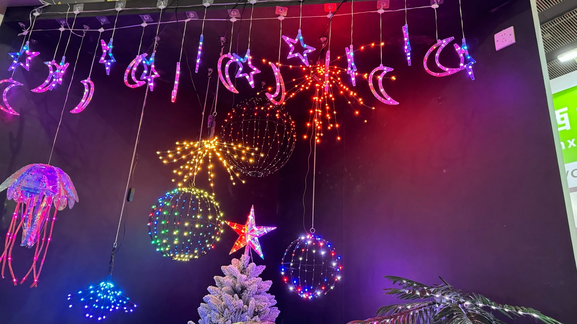 7ft 2.1m Diy Outdoor Christmas Trees For Yard With 47 Prelit Lights 205