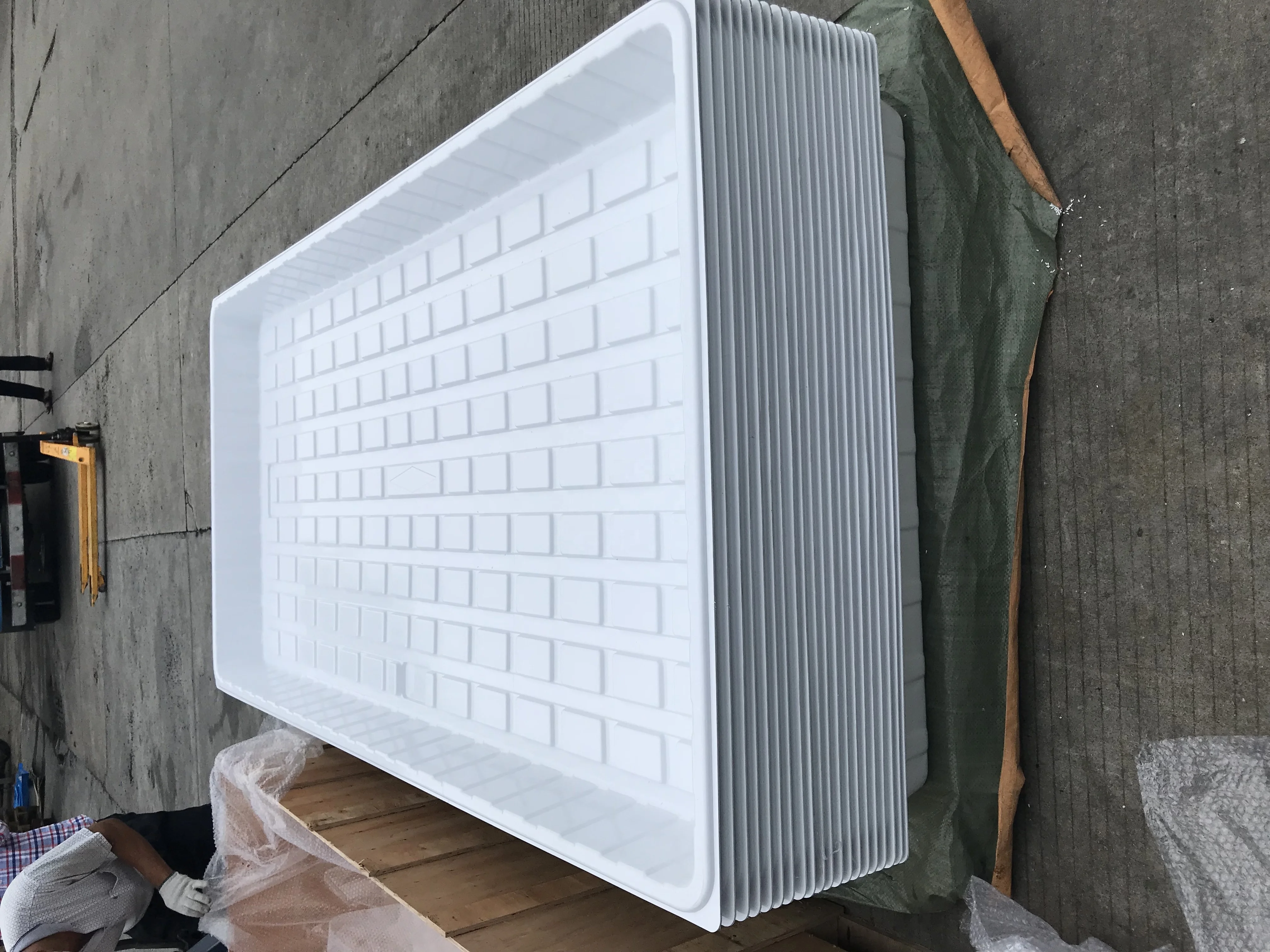 Пользовательские 2x4 4x4 4x8 Крытый гидропонный стол для выращивания кровать роликовые лотки с ABS пластиковые лотки для поддоны для катания на скамейках