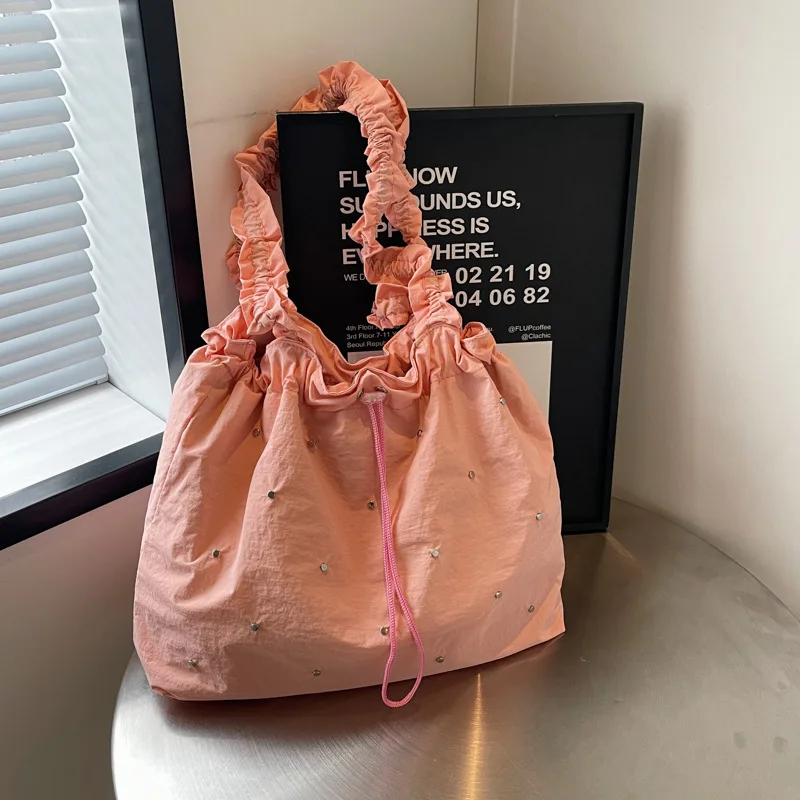 Fresh Artistic Medium Canvas Tote Bag Women Summer 2026 New Model Simple Korean Pleated Casual Shoulder Bag Embroidery Chains
