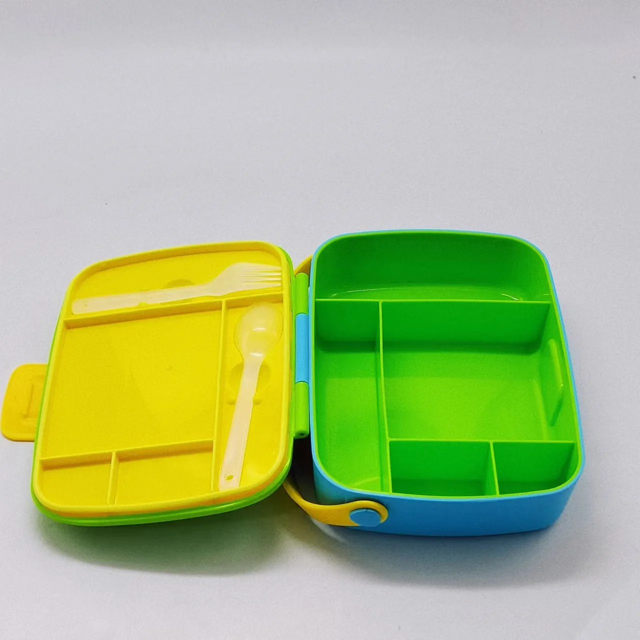 Wholesale Food safe BPA free 5 compartment leakproof plastic