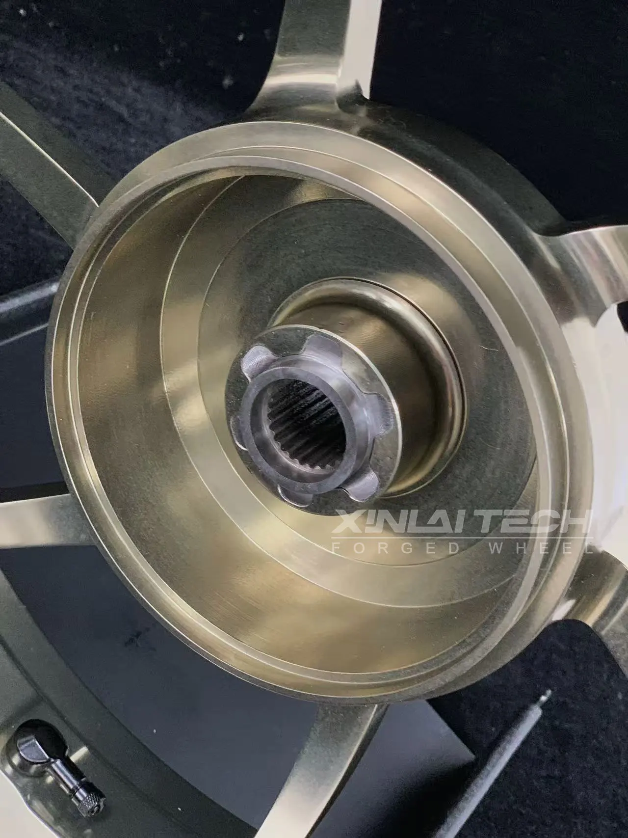 XL Custom Forged Motorcycle Wheels for Yamaha NVX155 14 15 Inch CNC Custom Forged Motorcycle Rims Anodized Finish - Image 5