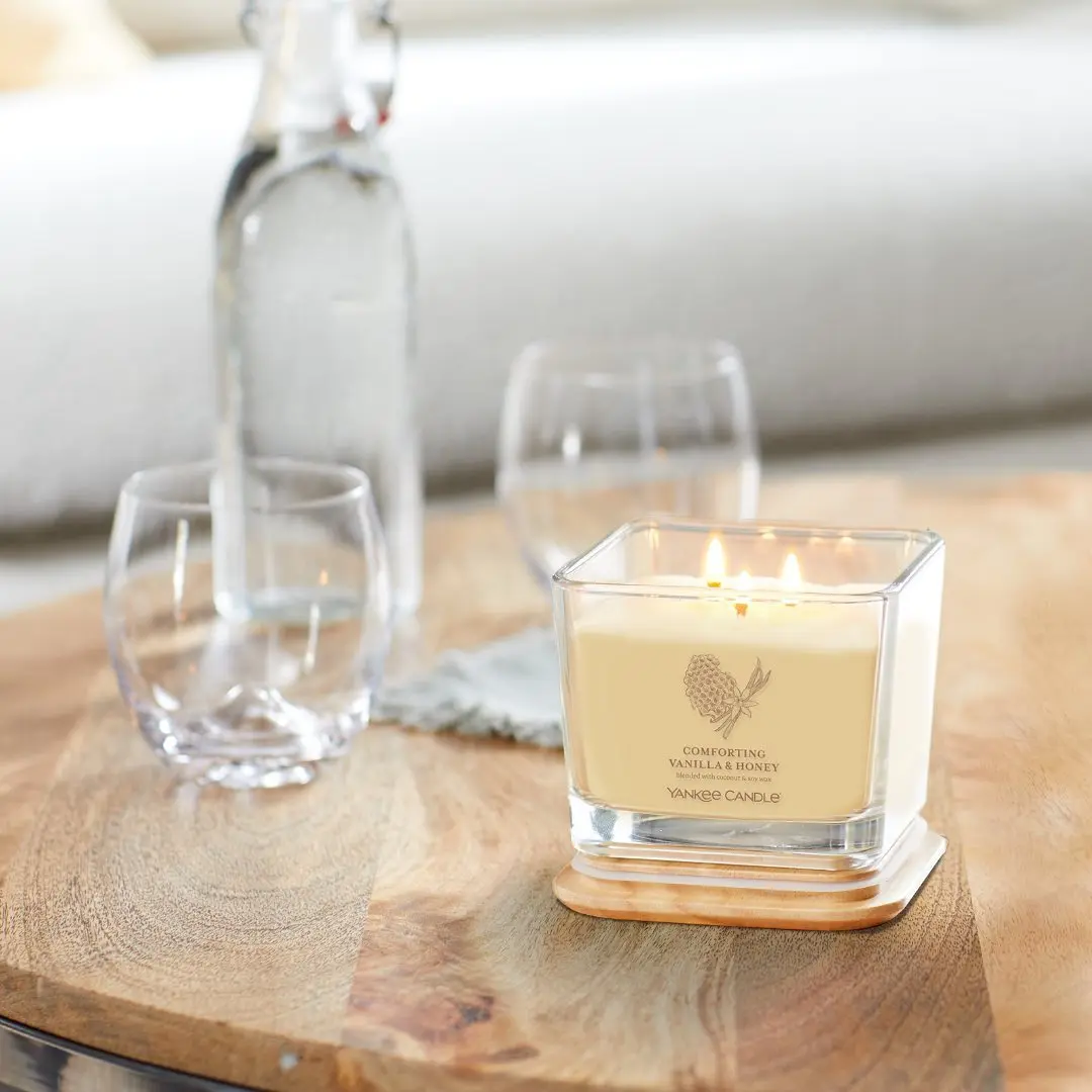 Embossed Frosted Mercury Clear Textured Soy Wax Scented Container Square Glass Crystal Candle Jar With Lids for Candles Making