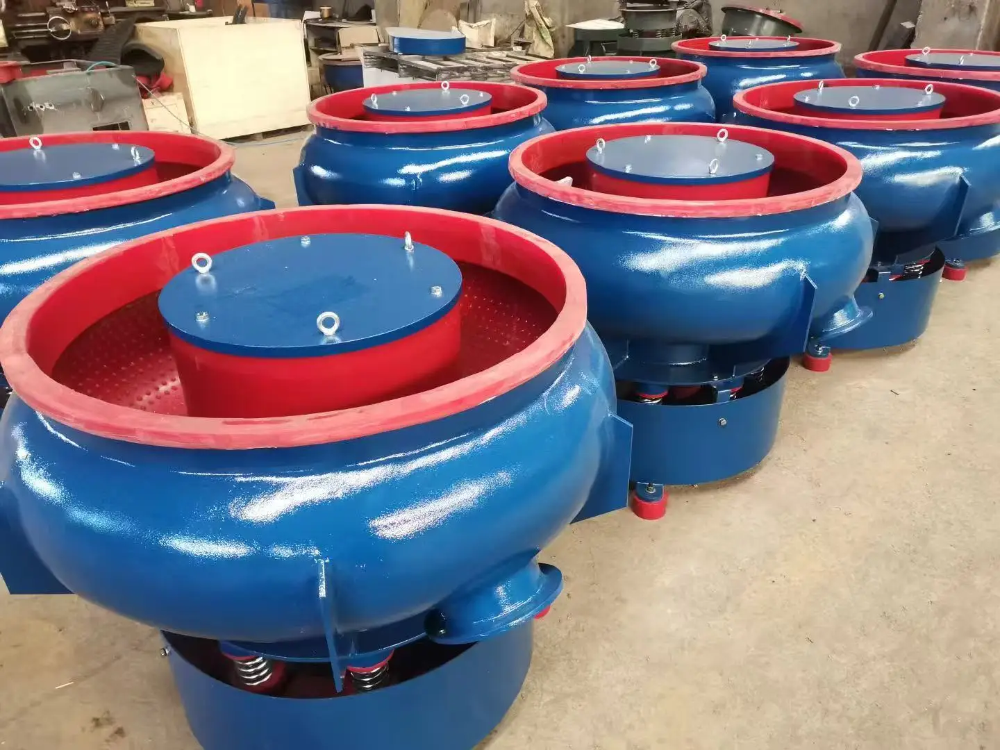 Metal Radiusing Machine Metal Deburring Chamfering Vibratory Polishing Tub Shape Vibratory ...