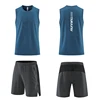 canotte blu + pantaloncini grigi