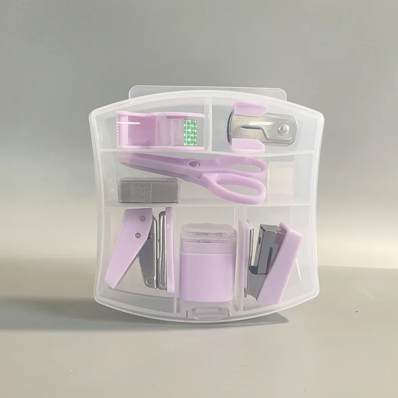 Набор канцелярских принадлежностей и