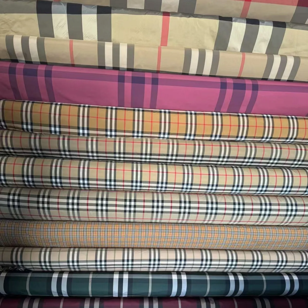 Scottish Tartan School Uniforms Material Square Plaid Checked Lining  Fabrics Wholesale Soft Woven Yarn Dyed 100% Polyester 145 C