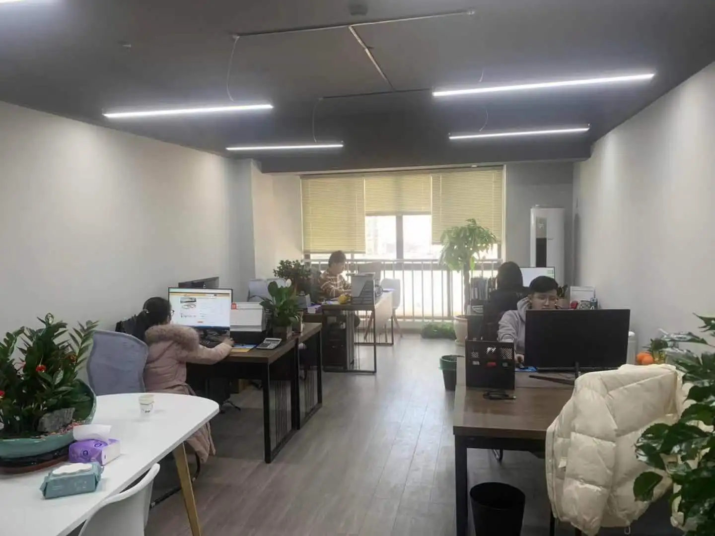 Hangzhou Xinlong Trading Co,.LTD
