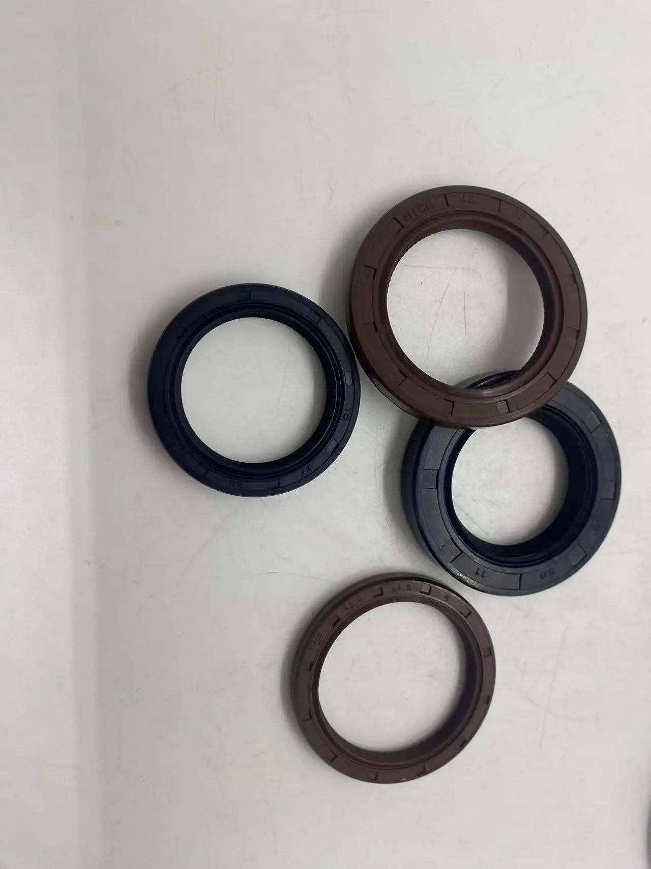 Tc110*135*9 nah0480hydraulic Ars Hta Ars Hta Pressfit Gasoline Engine