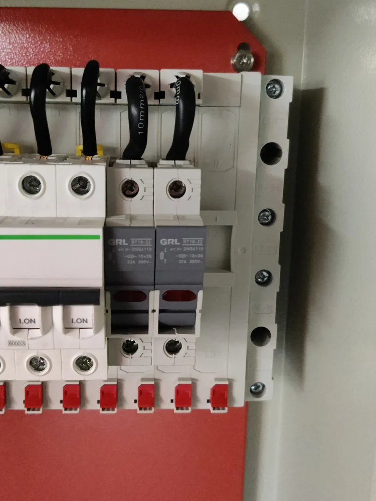 Portafusibile RT18-32 Heschen - Supporto Fusibile Cilindrico 32A AC690V 2 Poli DIN - Foto 2