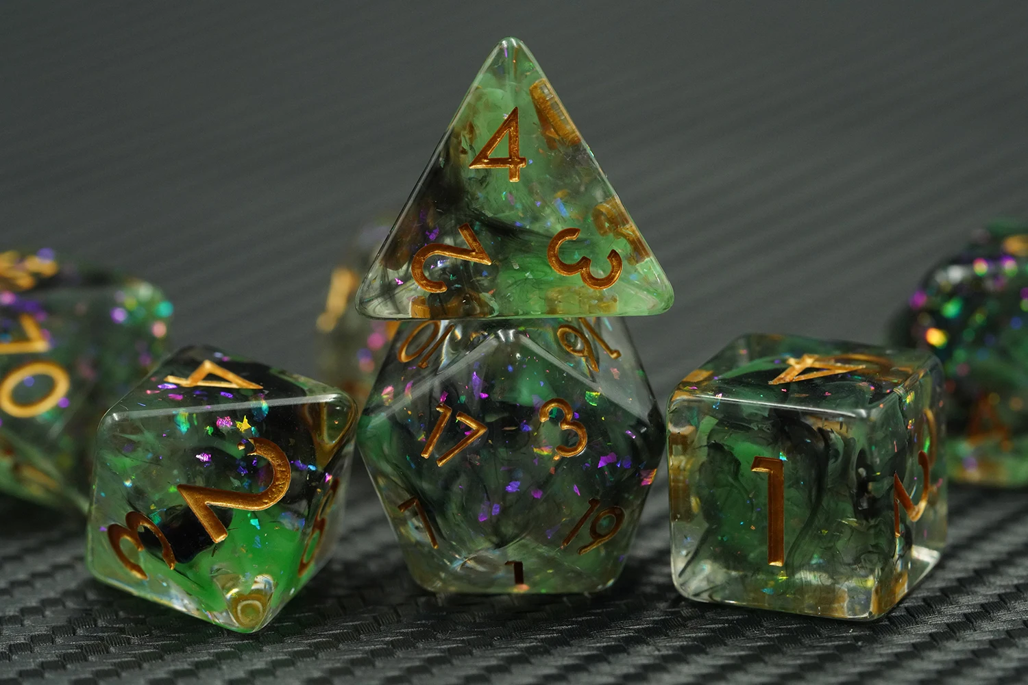 Set of 7 Round Edge Corner Green Dice Resin 16mm Liquid Dices for DND Game details