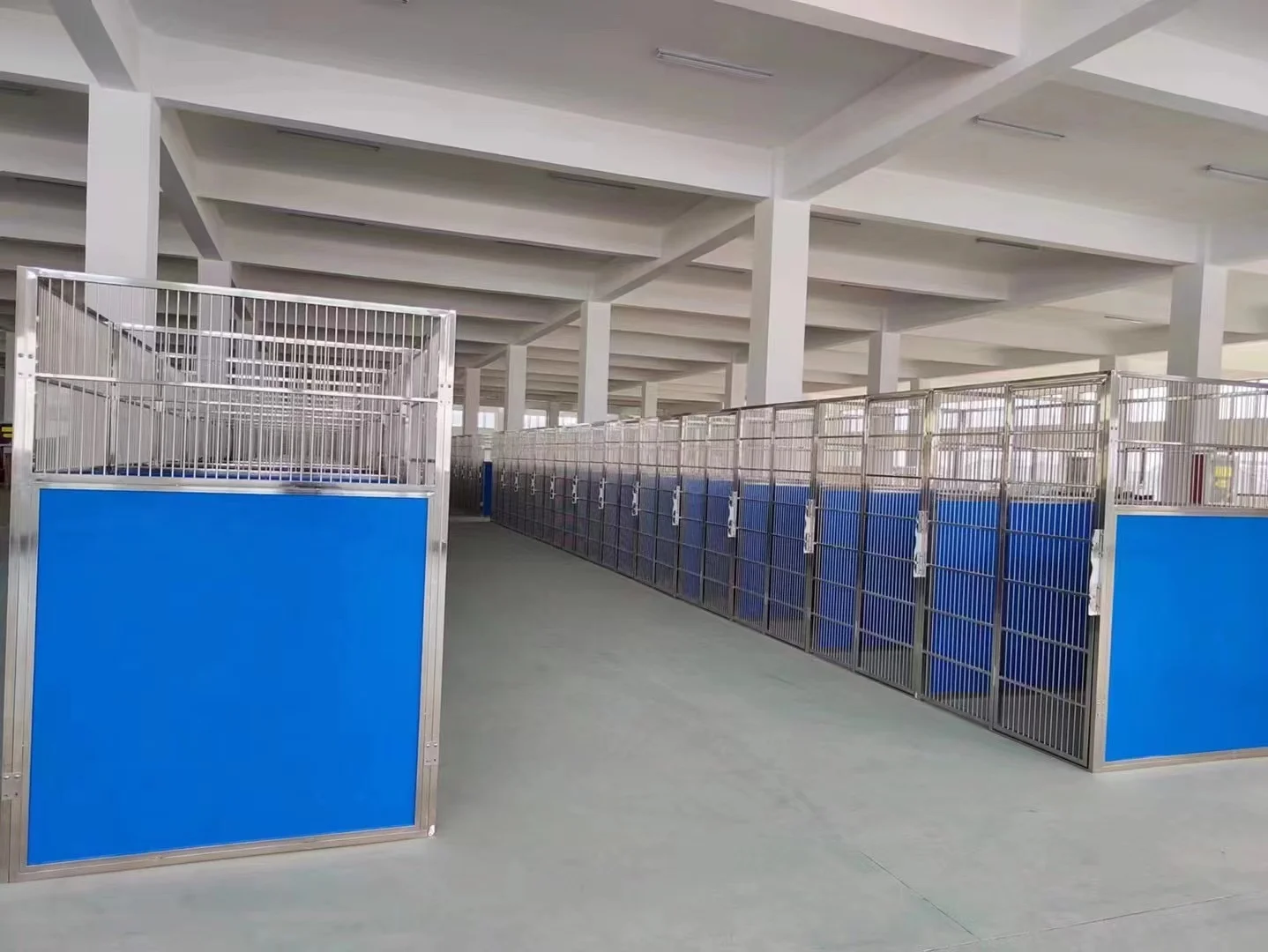 Veterinary Stainless Steel Gate extreme Kennel Rod Door Animal Dog Kennel and Runs Dog Boarding Kennel Gate
