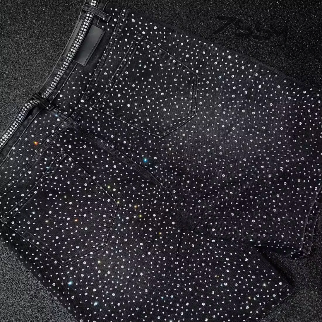 Best-Selling Custom Wholesale Y2K Men's High Baggy Oversized Denim Jorts Shiny Rhinestone Washed Stylish Streetwear Jorts Men gallery 5