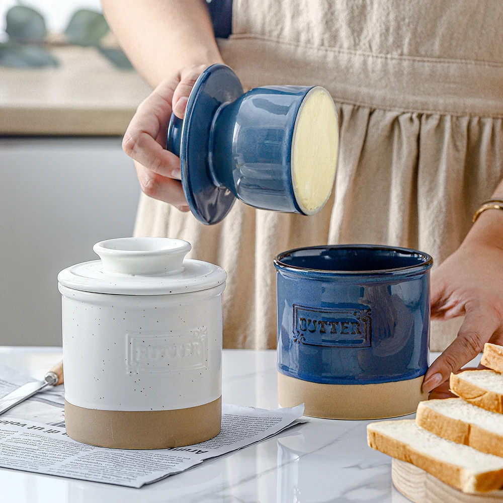 Popular Selling Porcelain Butter Crock With Bell Shape Lid Ceramic Round Butter Dish Non Slip Bottom
