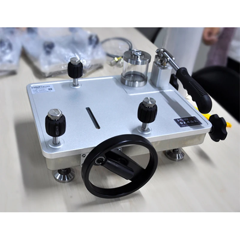 Desktop-Wasserpumpen-Druckkalibrator 0-70MPa – Detail 2