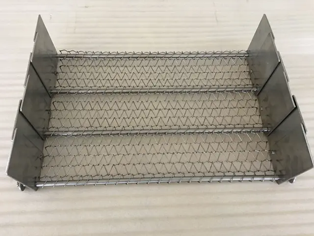 Expert MakerCustomized Technical Support SUS316 Reliable Fine Welding Sausage Bread Meat Seafood Mesh Belt for Food Conveyor 2