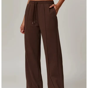 Customized Professional Vibrant Color Yoga Pants for Women With Breathable Fabric for Dance and Exercise