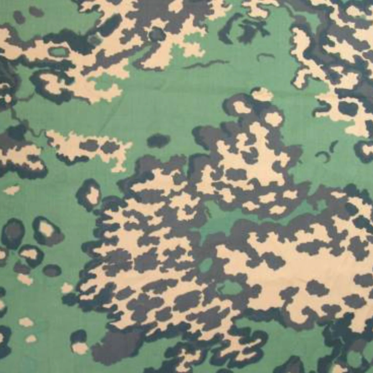Фабричная ткань Yilong оптовая продажа плетеная саржевая TC Полиэстер Хлопок Россия SS Leto камуфляжная для униформы