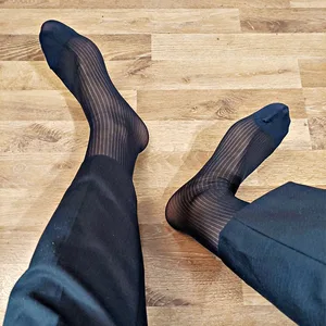 Wholesale Disposable Anti-Slip Thin Transparent Long Knee High Casual Summer Black Sheer Dress Socks for Men