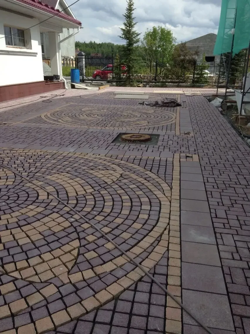 Custom Unique Design Driveway Pattern Flamed Surface or Natural Split Mesh Granite Medallion Paver Stone