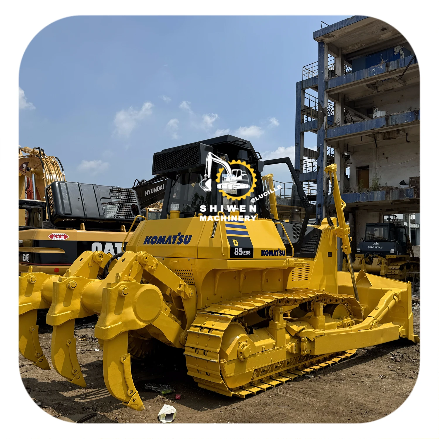 Бульдозер Komatsu D85 японский бренд в наличии