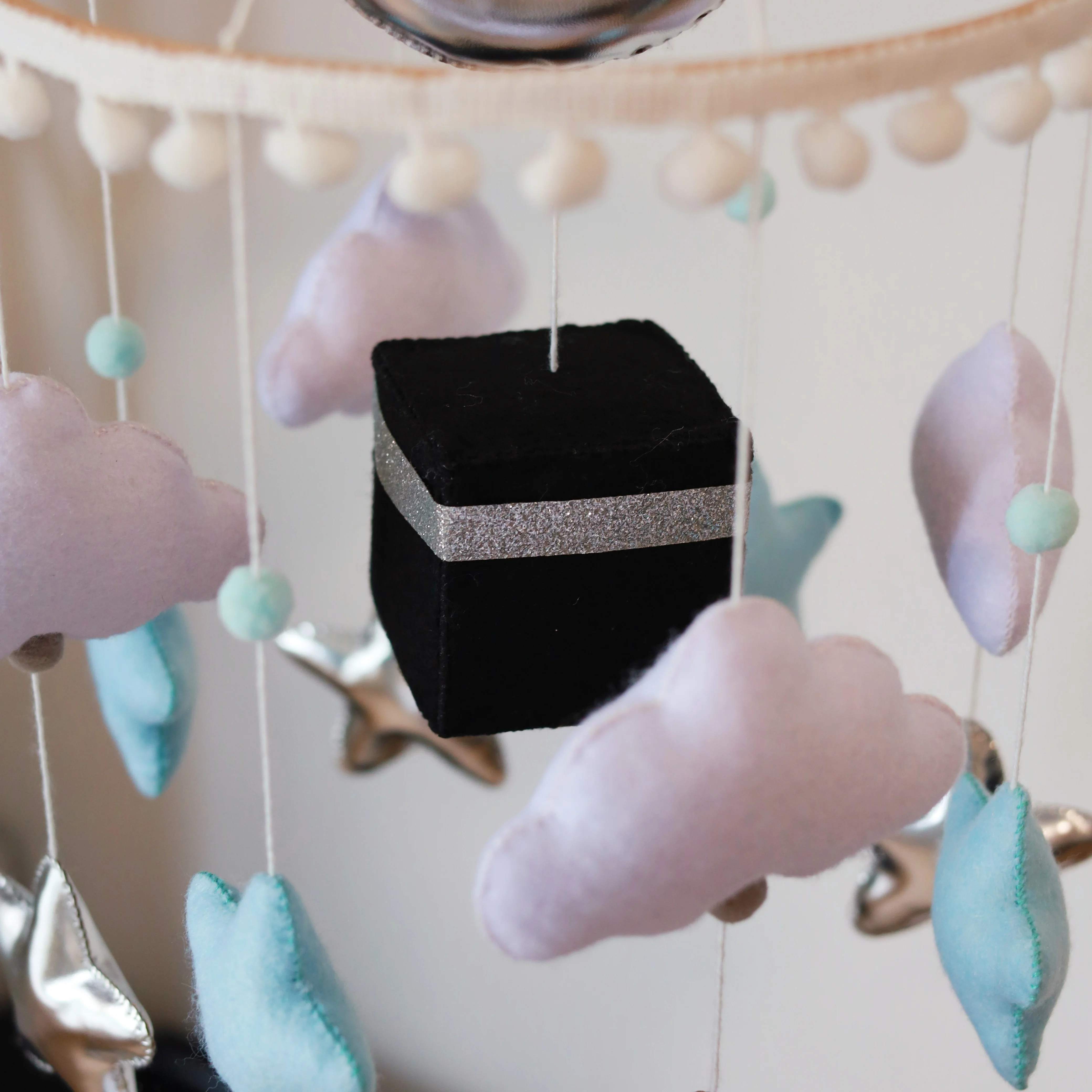 High Quality Children Blue Islamic Product Muslim Kaaba Gift Felt Quran Cube Hanging Toys Baby Accessories Cot Mobile with Music