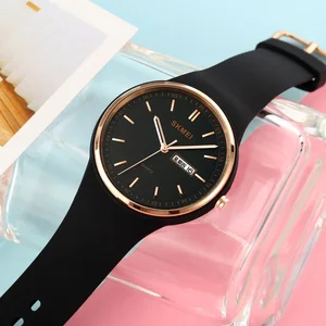 Hot Sale Silicone Quartz Watch for Girl SKMEI Model 1747 Sport Style Lady Quartz Watch