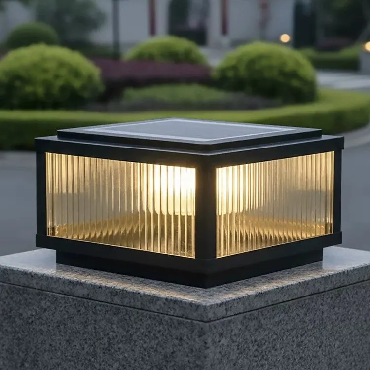 Solar IP65 Waterproof Pillar Light with Smart Switch Control for Garden Courtyard Villa Gate Doorway Outdoor Use