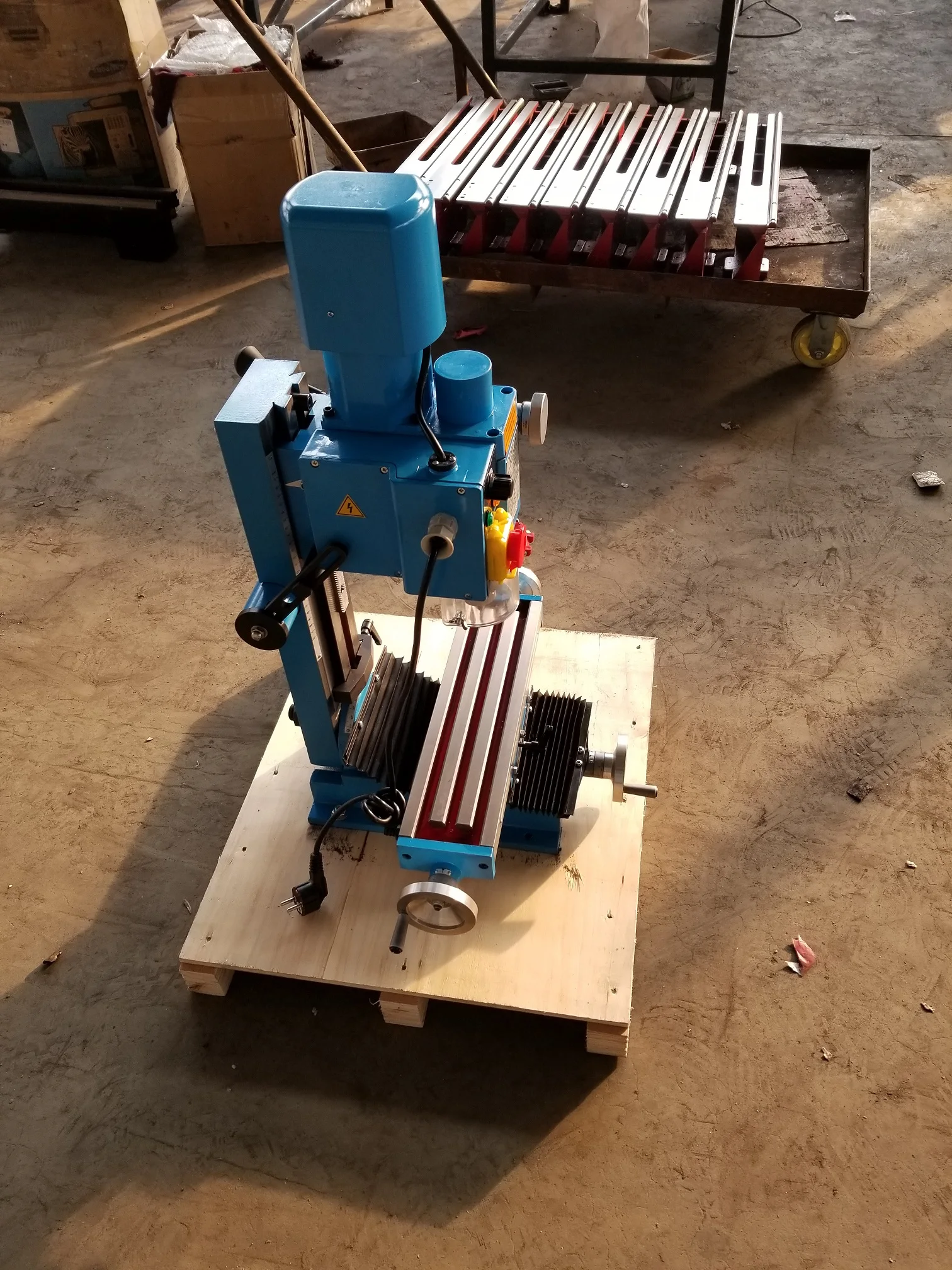 SUMORE Xj9512 Vertical Drilling Milling Machine SP2240