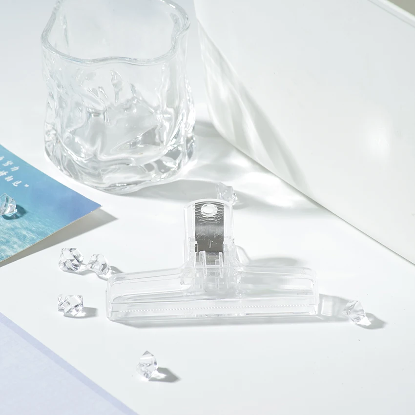 Новейшие продукты лидер продаж изготовленный на заказ пластиковый зажим для бумаги акриловый с индивидуальным дизайном