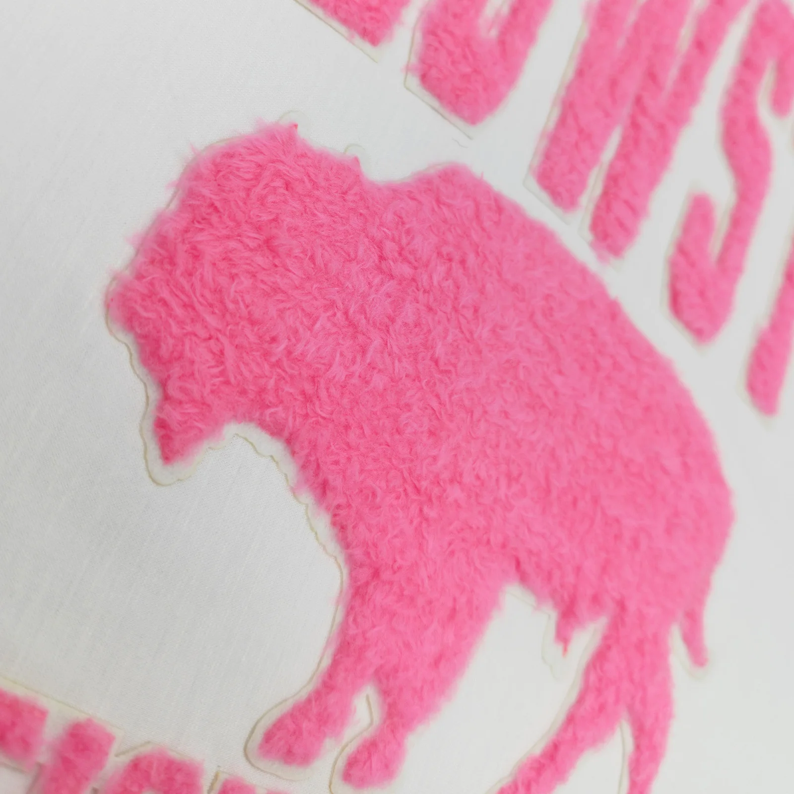 Why wholesale buyers are choosing custom vinyl shirt transfers