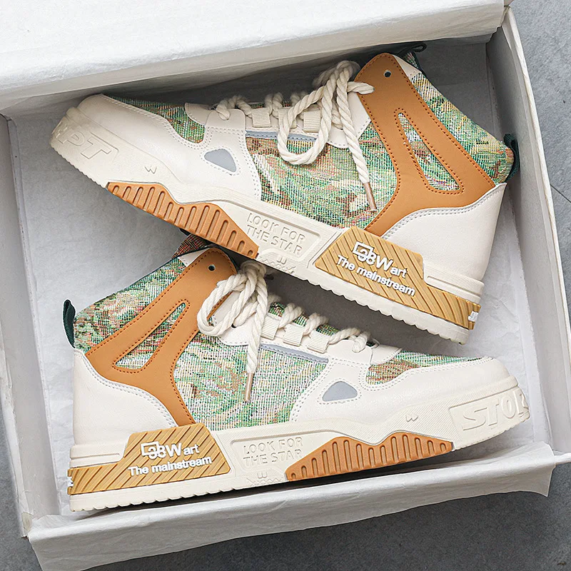 Hot Walking Style Shoes Lace-up Skateboarding Shoes Flat Mesh Casual Sneakers for Sale