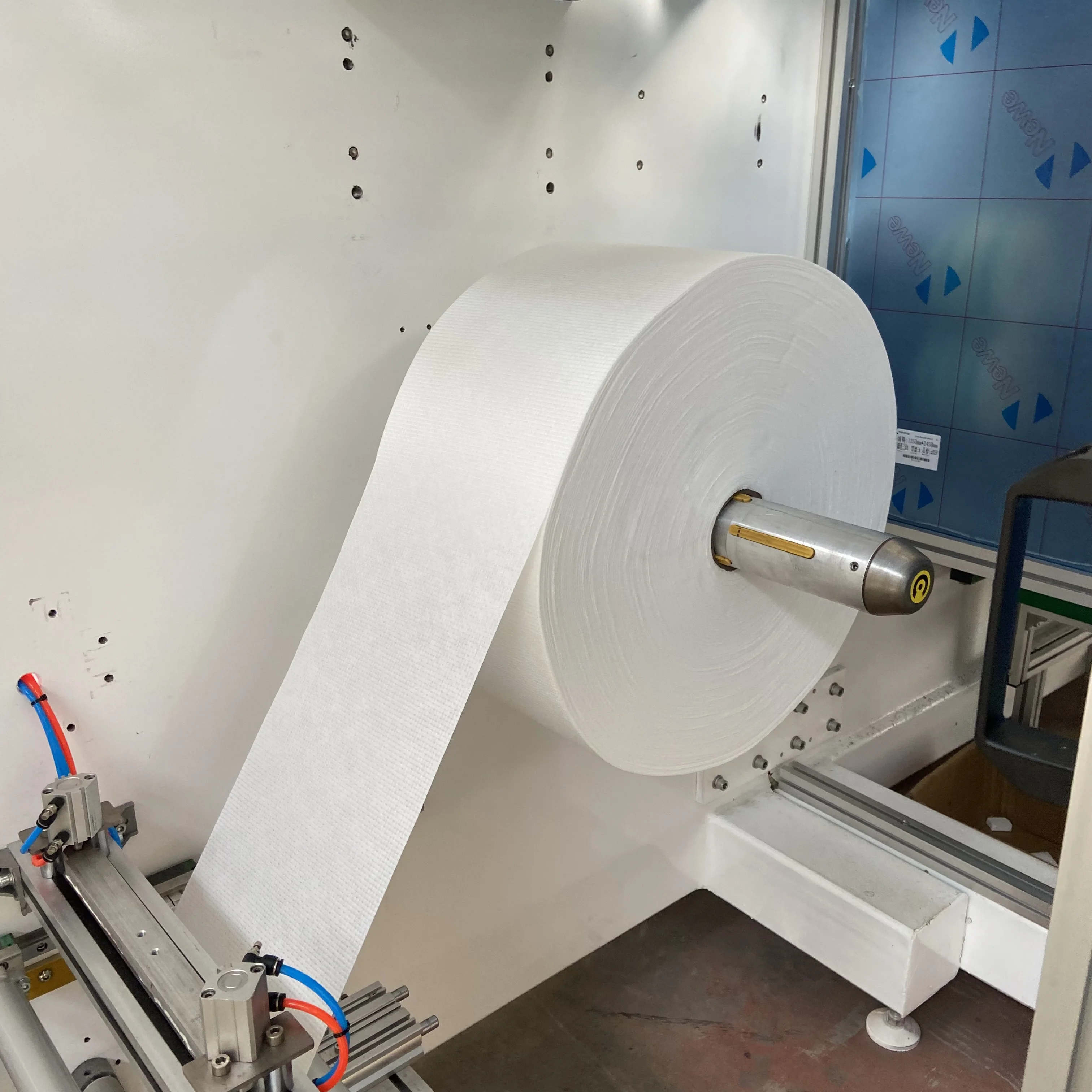 Welldone High-Speed Coin-Compressed Towel Machine Hot Sale Paper Product Making Machinery